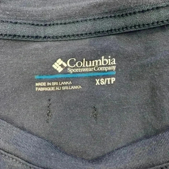 ⭐️ Columbia dark blue tank top in size xs - Picture 4 of 4